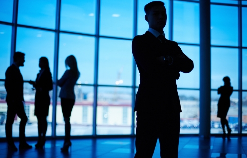 Inmigración comercial con Nanthaveth & Associates